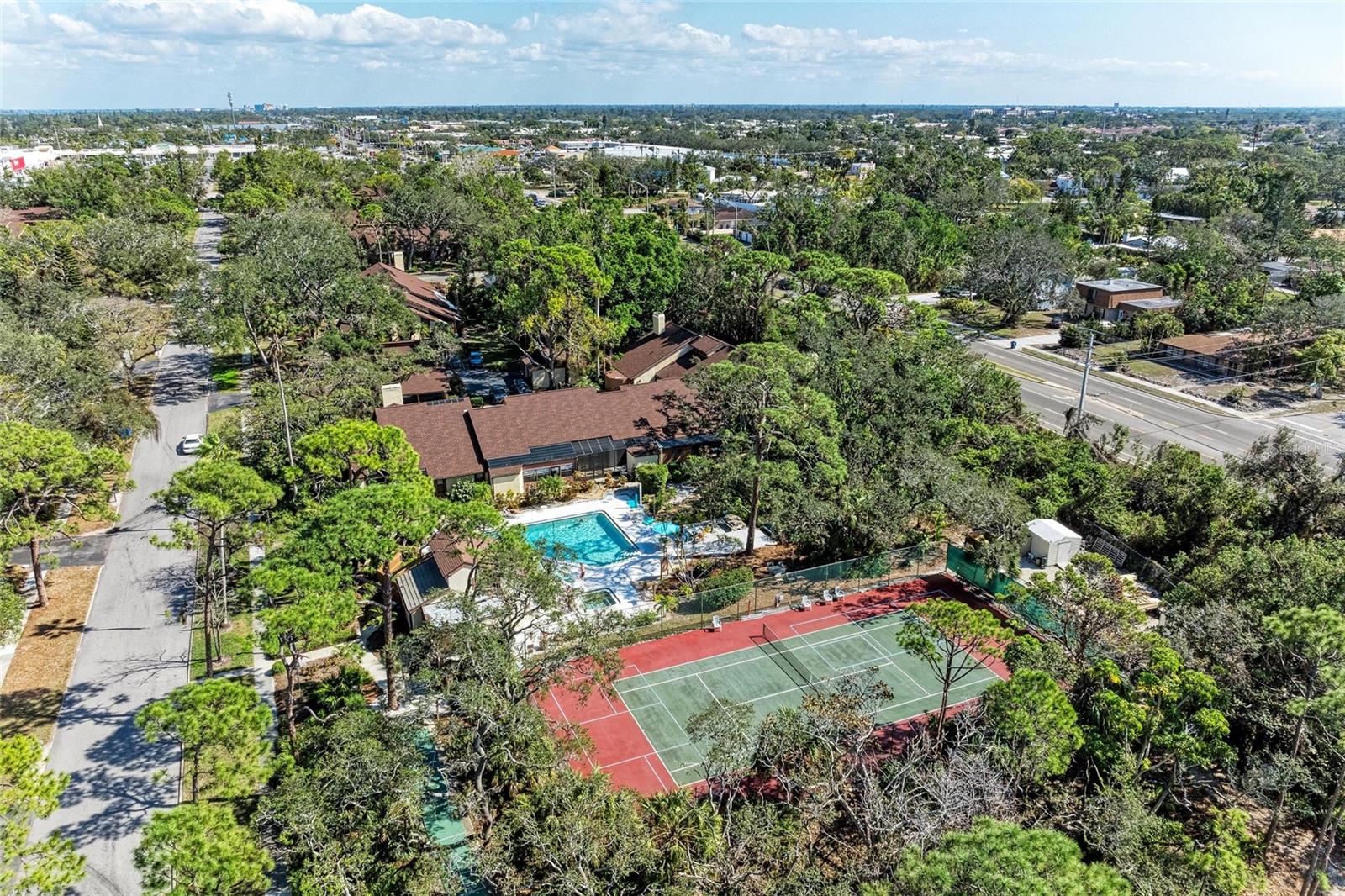 7921 4TH AVE W, BRADENTON, FL — photo 39