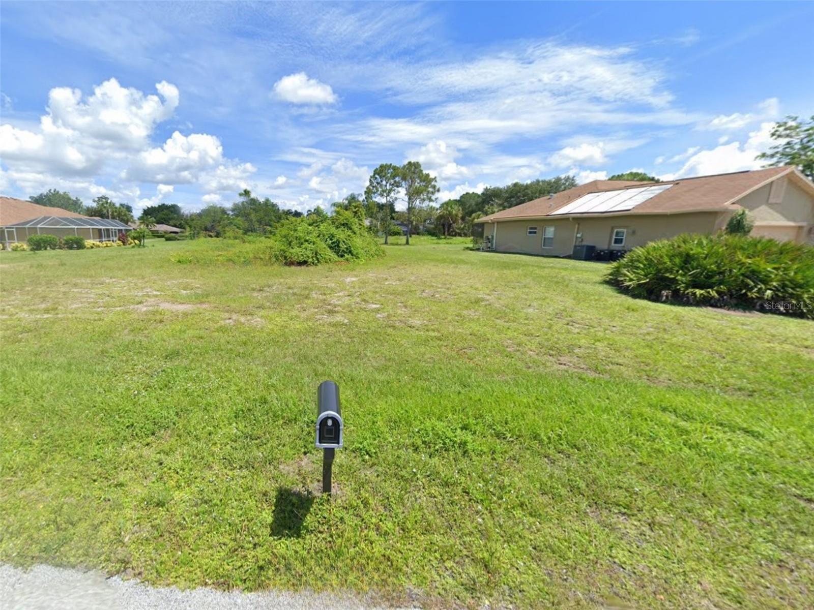 142 SPORTSMAN RD, ROTONDA WEST, FL — photo 6