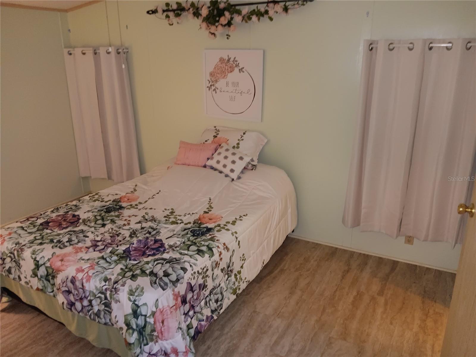 37536 AMIGO DR, ZEPHYRHILLS, FL — photo 16