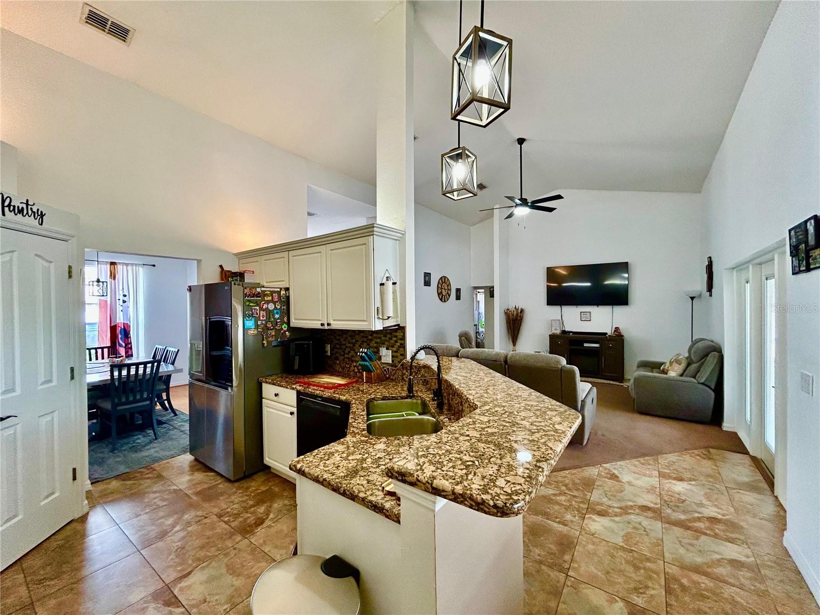 2085 RAYMOND DR, ST CLOUD, FL — photo 16