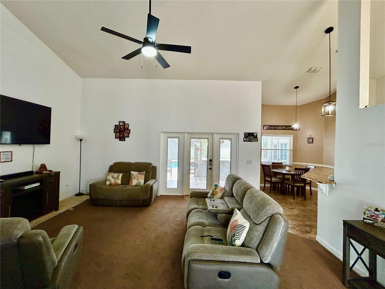 2085 RAYMOND DR, ST CLOUD, FL — photo 8
