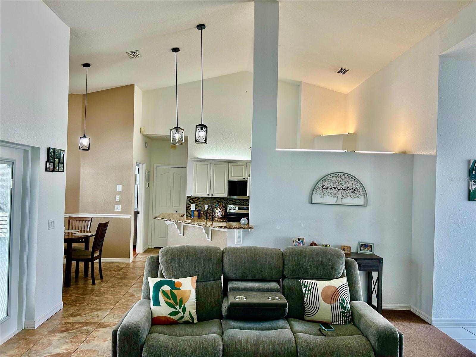 2085 RAYMOND DR, ST CLOUD, FL — photo 11