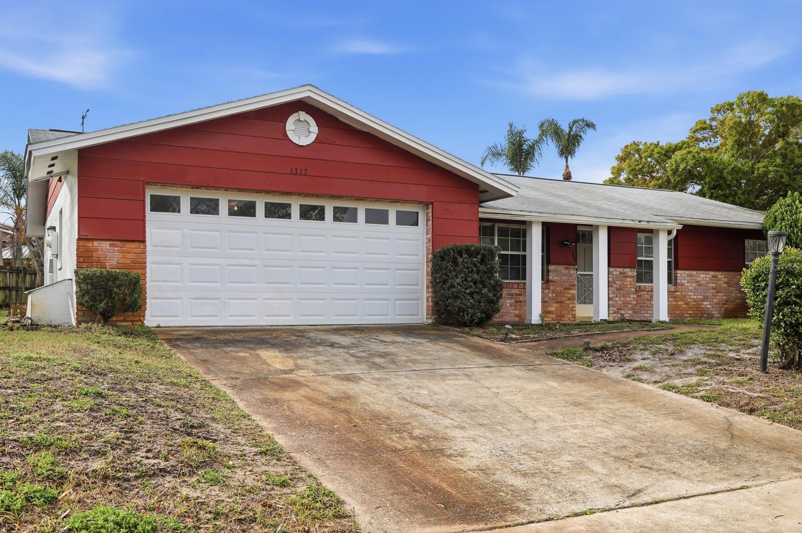 1317 N SHANGRI LA DR, DAYTONA BEACH, FL — photo 2