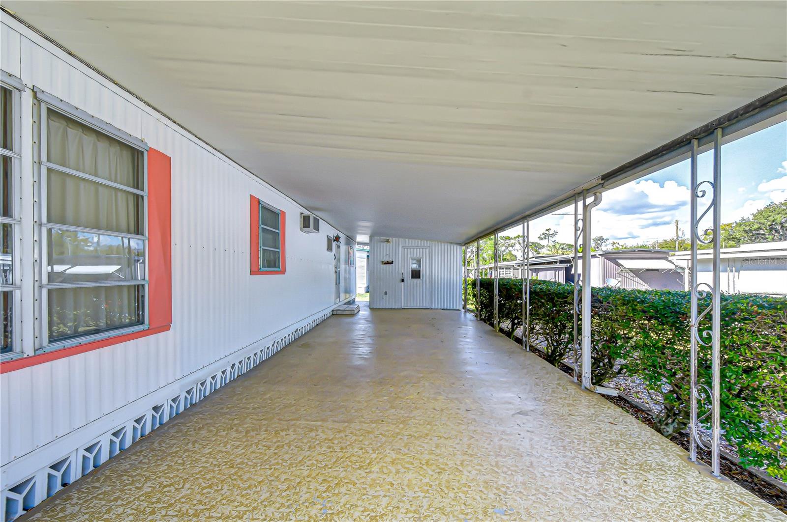 37427 HAMMOND DR, ZEPHYRHILLS, FL — photo 21