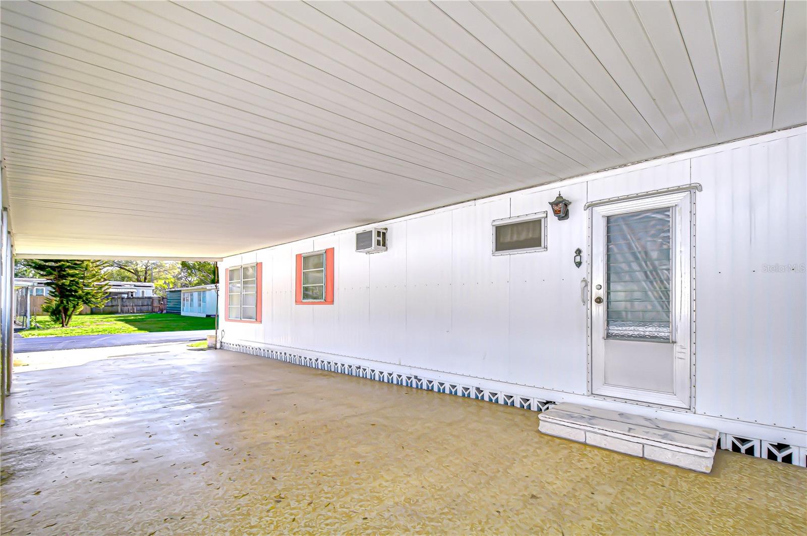 37427 HAMMOND DR, ZEPHYRHILLS, FL — photo 29