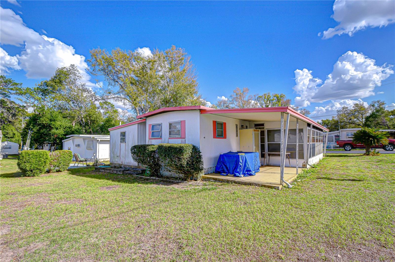 37427 HAMMOND DR, ZEPHYRHILLS, FL — photo 32