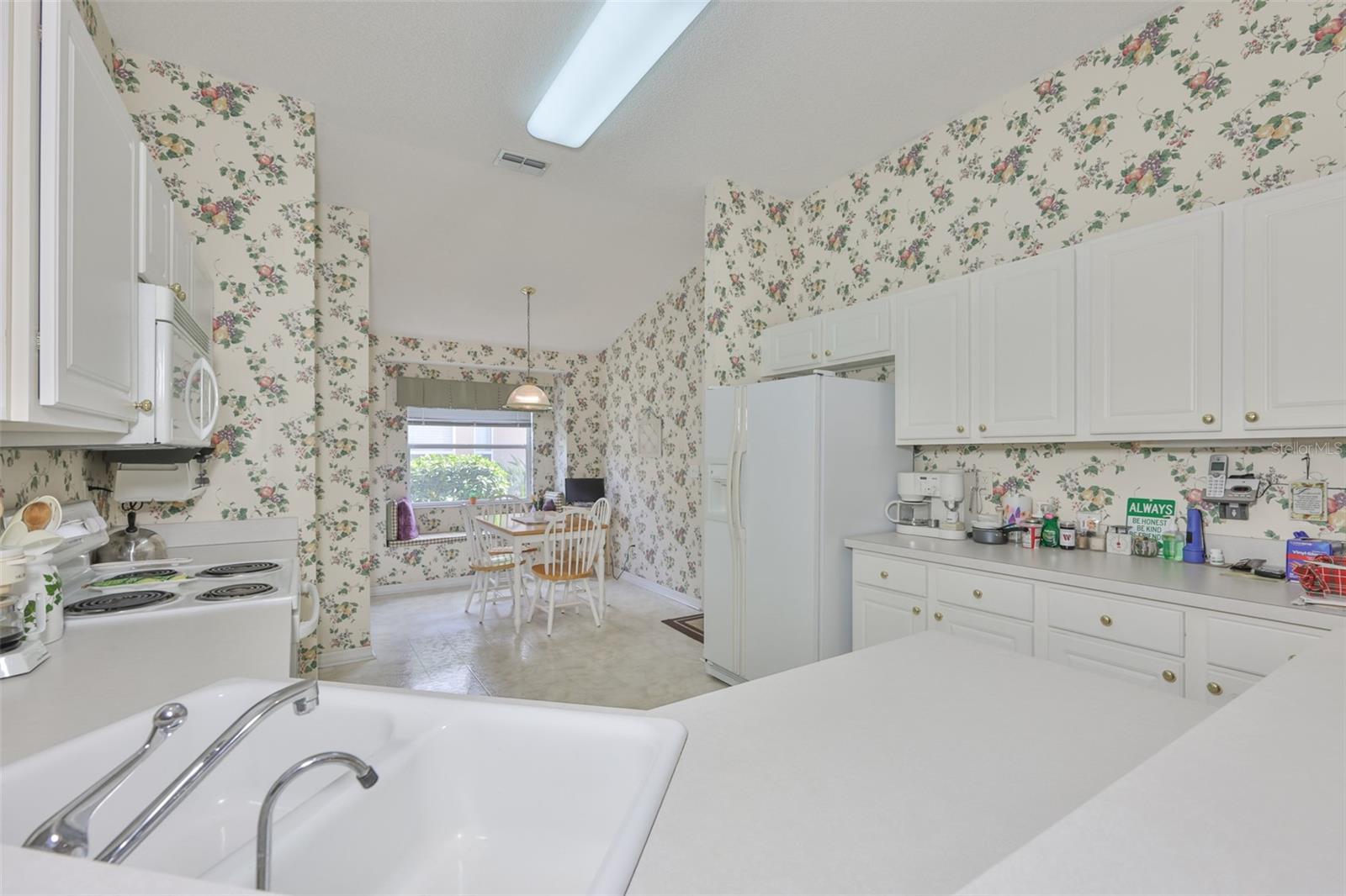 2308 BROOKFIELD GREENS CIR, SUN CITY CENTER, FL — photo 6