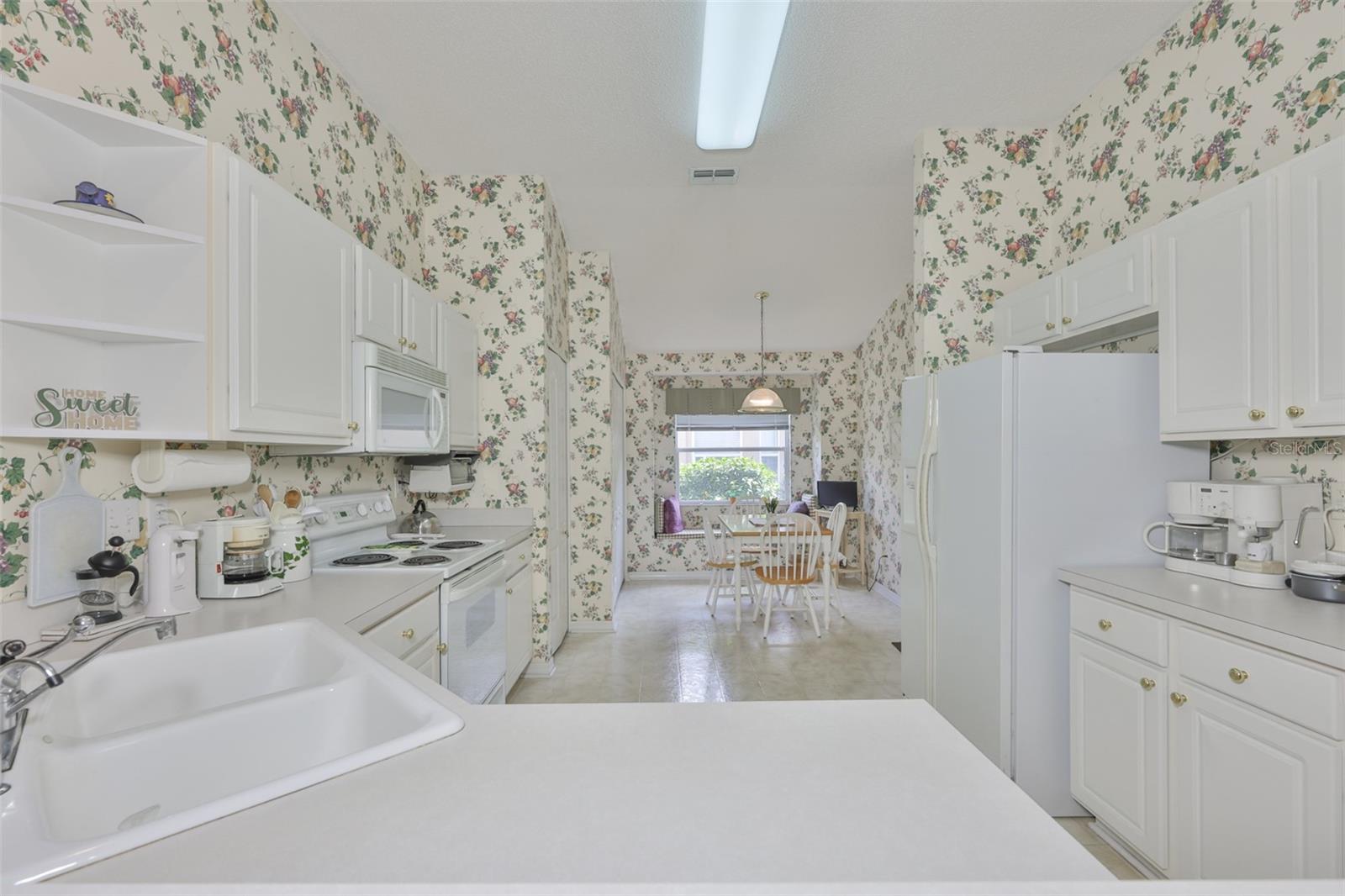 2308 BROOKFIELD GREENS CIR, SUN CITY CENTER, FL — photo 15