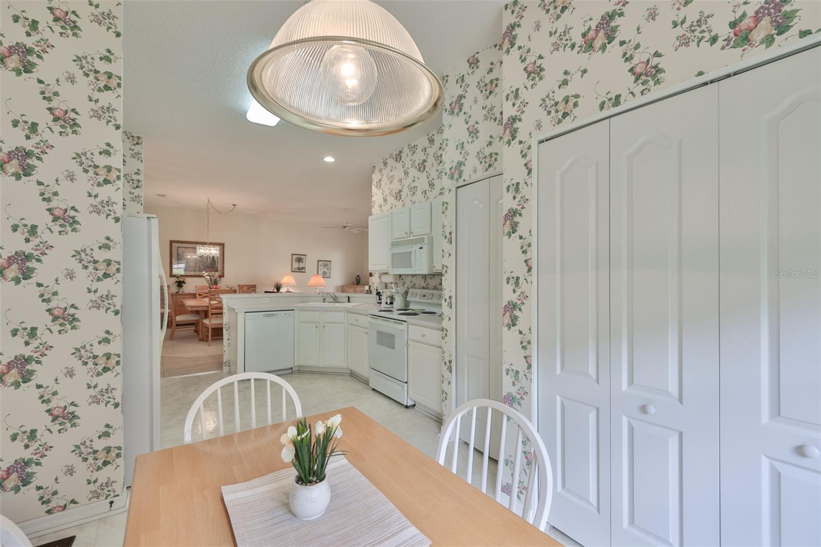 2308 BROOKFIELD GREENS CIR, SUN CITY CENTER, FL — photo 17