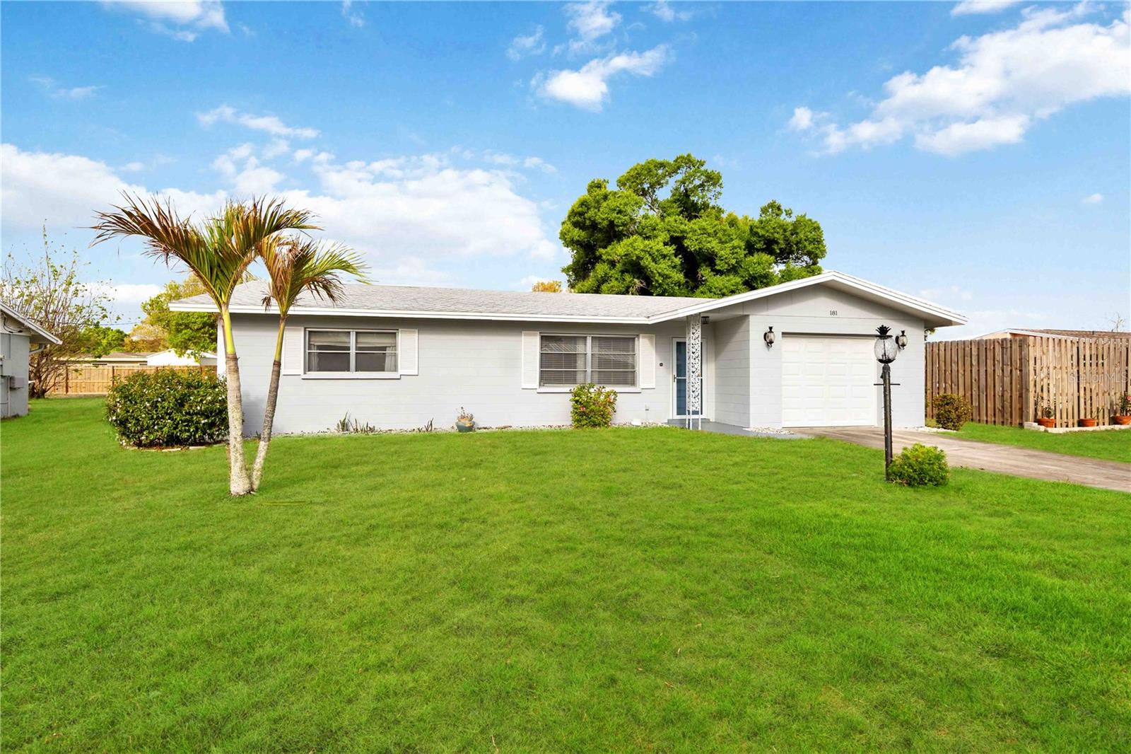 181 SANDHURST DR, VENICE, FL — photo 2