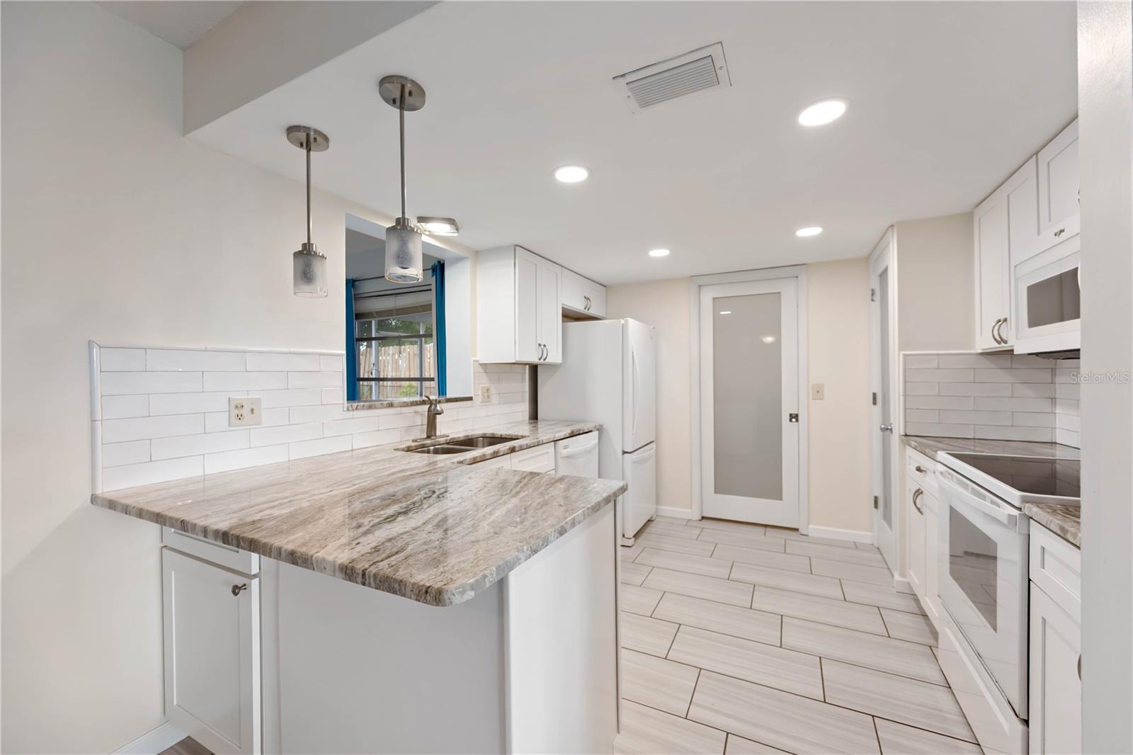 181 SANDHURST DR, VENICE, FL — photo 16
