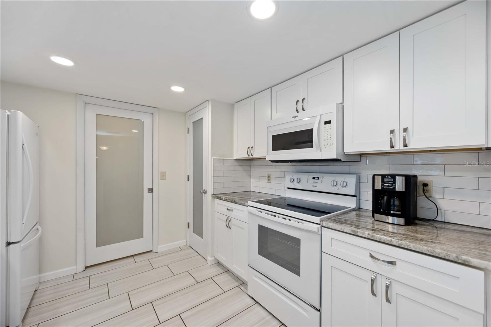 181 SANDHURST DR, VENICE, FL — photo 17