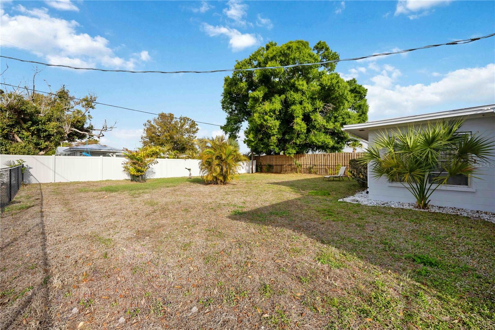 181 SANDHURST DR, VENICE, FL — photo 46