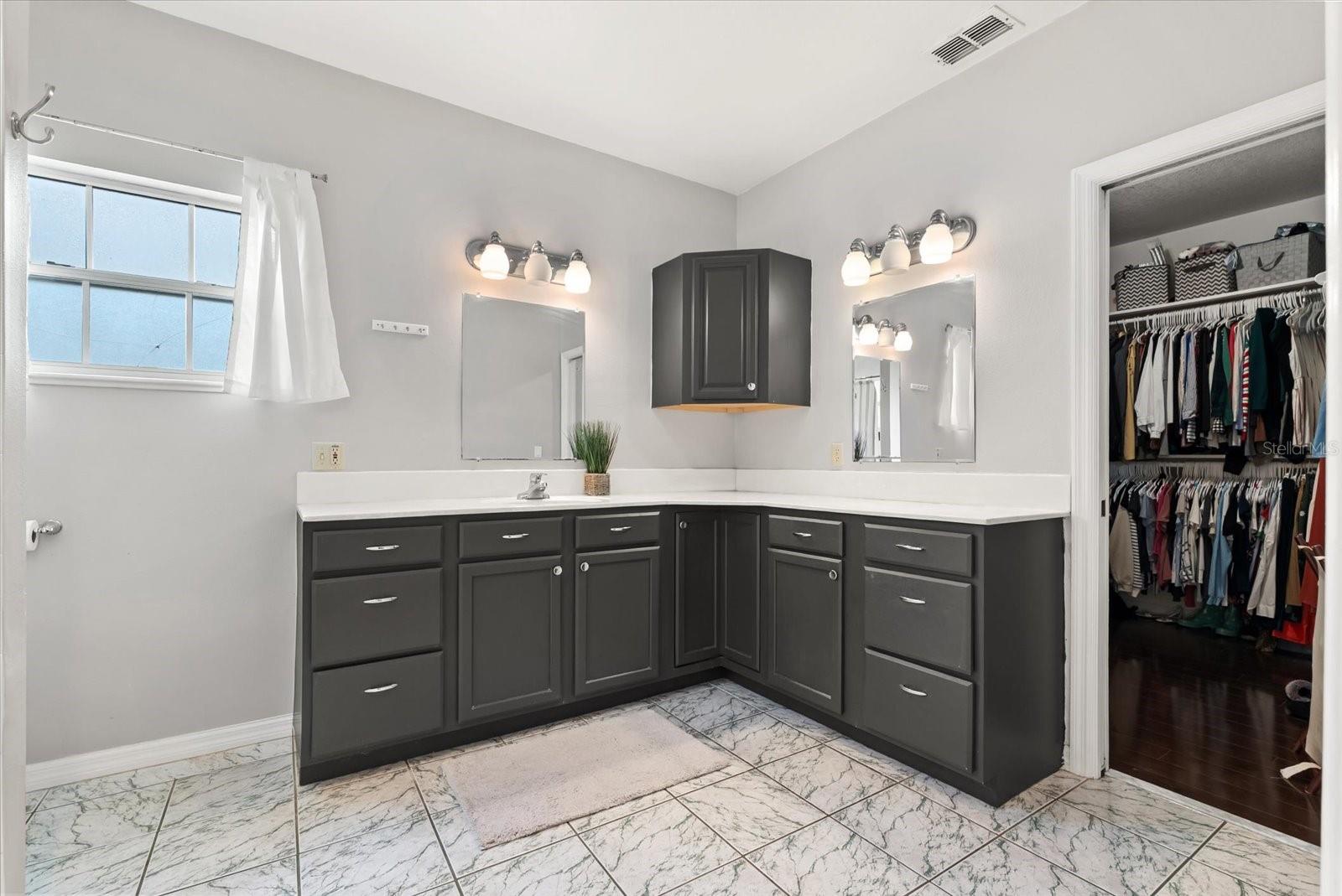 37 E VANDERBILT ST, ORLANDO, FL — photo 12
