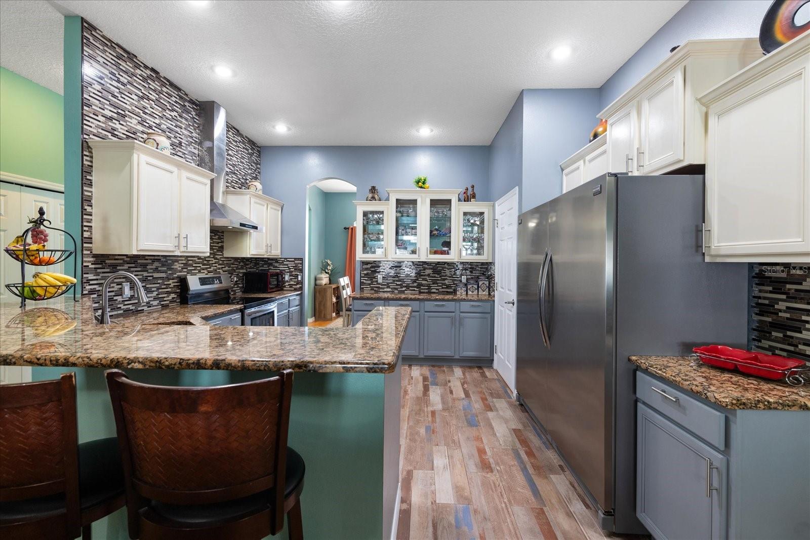 5001 44TH AVE N, ST PETERSBURG, FL — photo 9