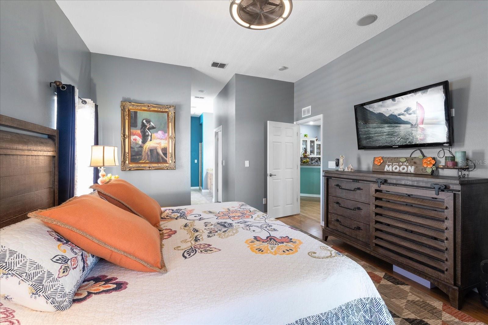 5001 44TH AVE N, ST PETERSBURG, FL — photo 16