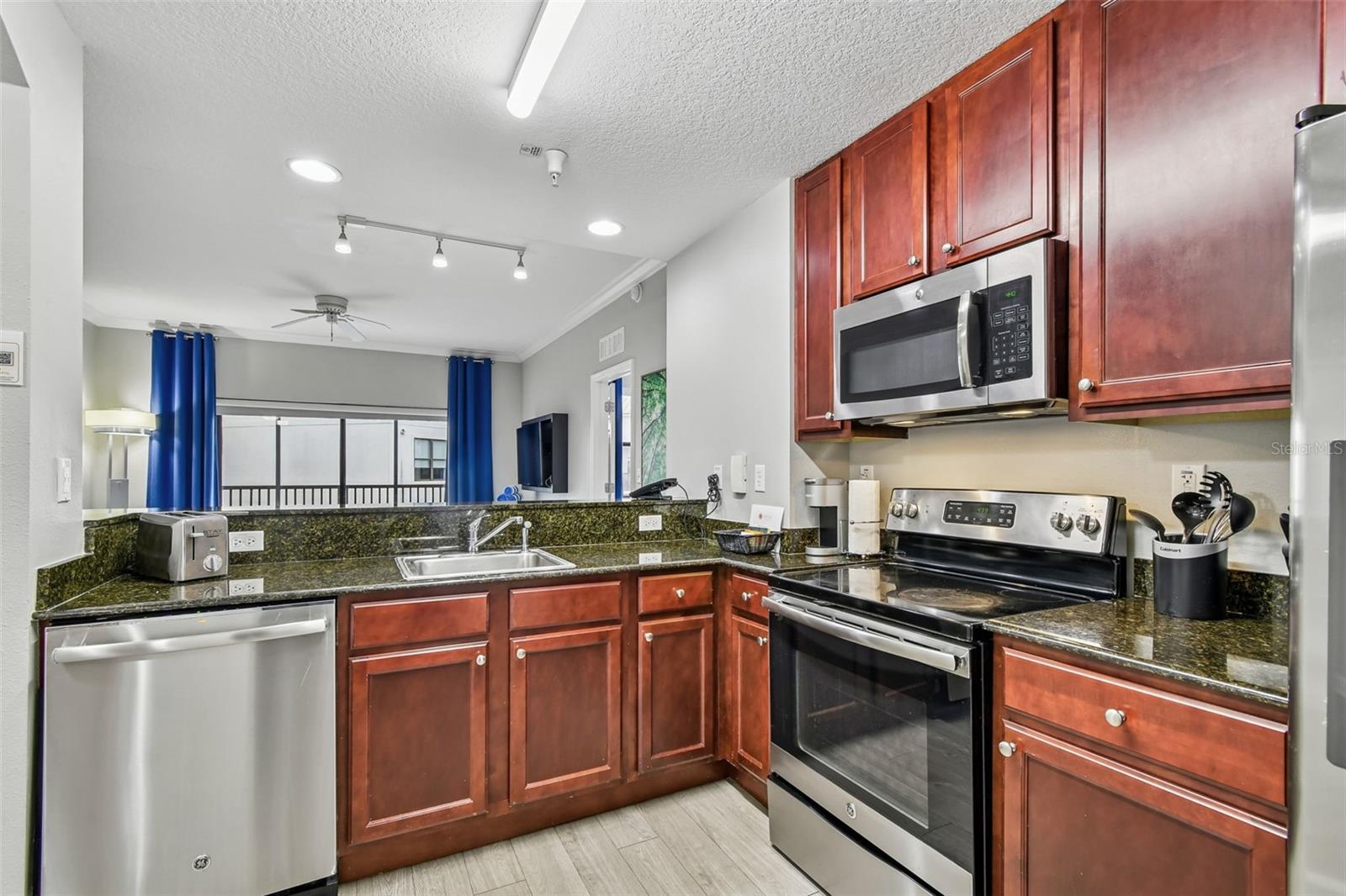 14501 GROVE RESORT AVE #1732, WINTER GARDEN, FL — photo 10
