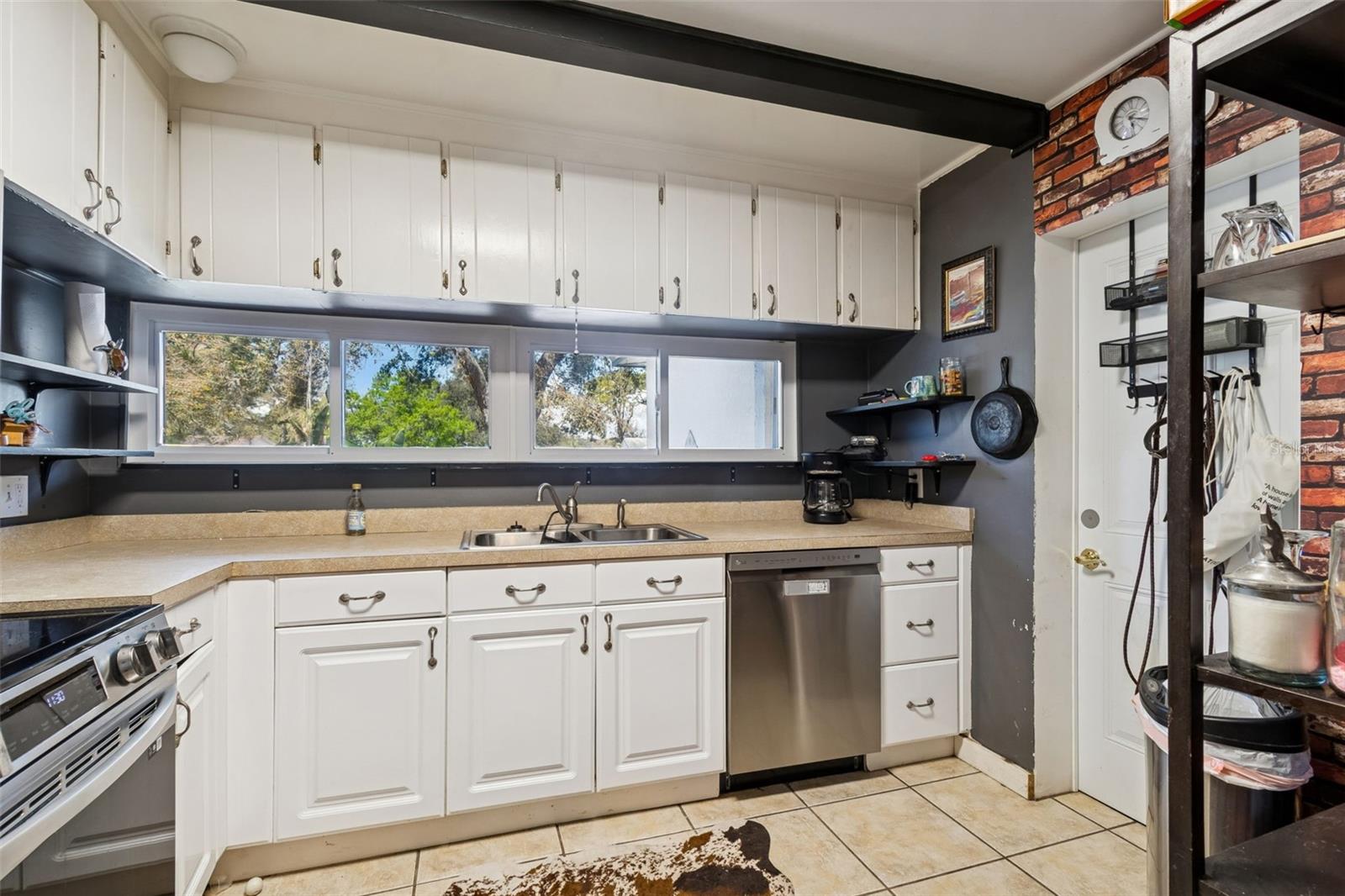 2120 CORONADA WAY S, ST PETERSBURG, FL — photo 21