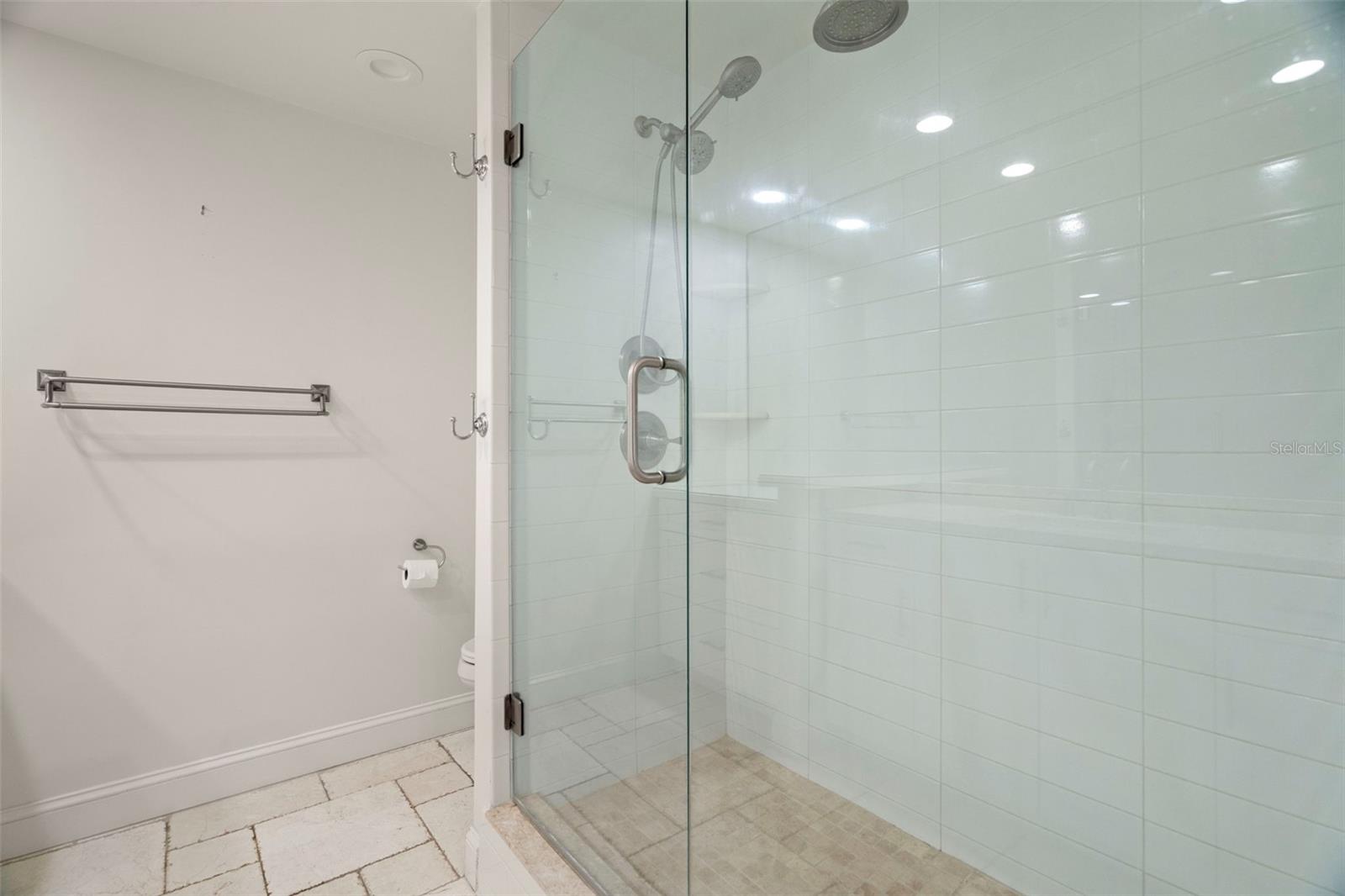 4 BELLEVIEW BLVD #108, BELLEAIR, FL — photo 19