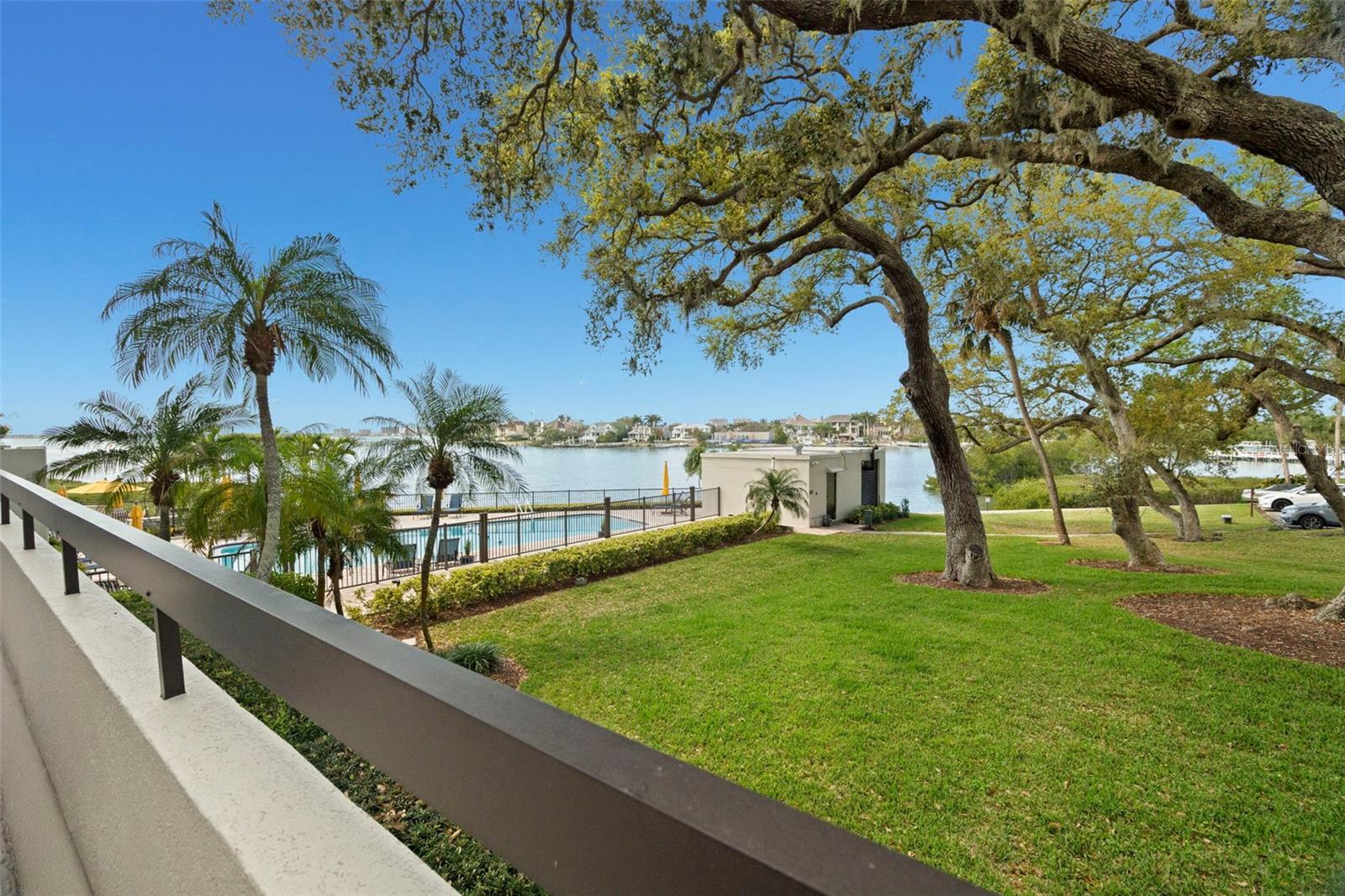 4 BELLEVIEW BLVD #108, BELLEAIR, FL — photo 28