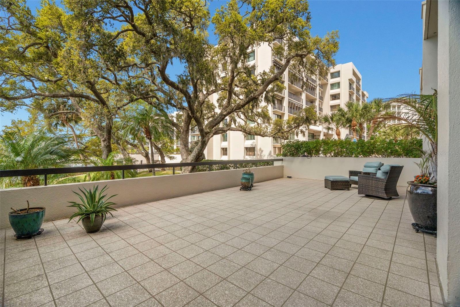 4 BELLEVIEW BLVD #108, BELLEAIR, FL — photo 30