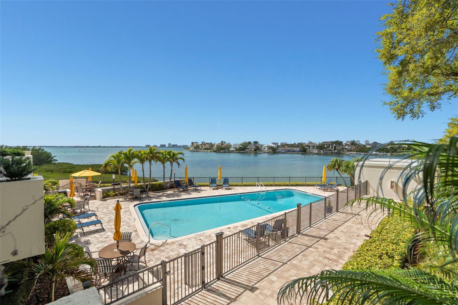 4 BELLEVIEW BLVD #108, BELLEAIR, FL — photo 33