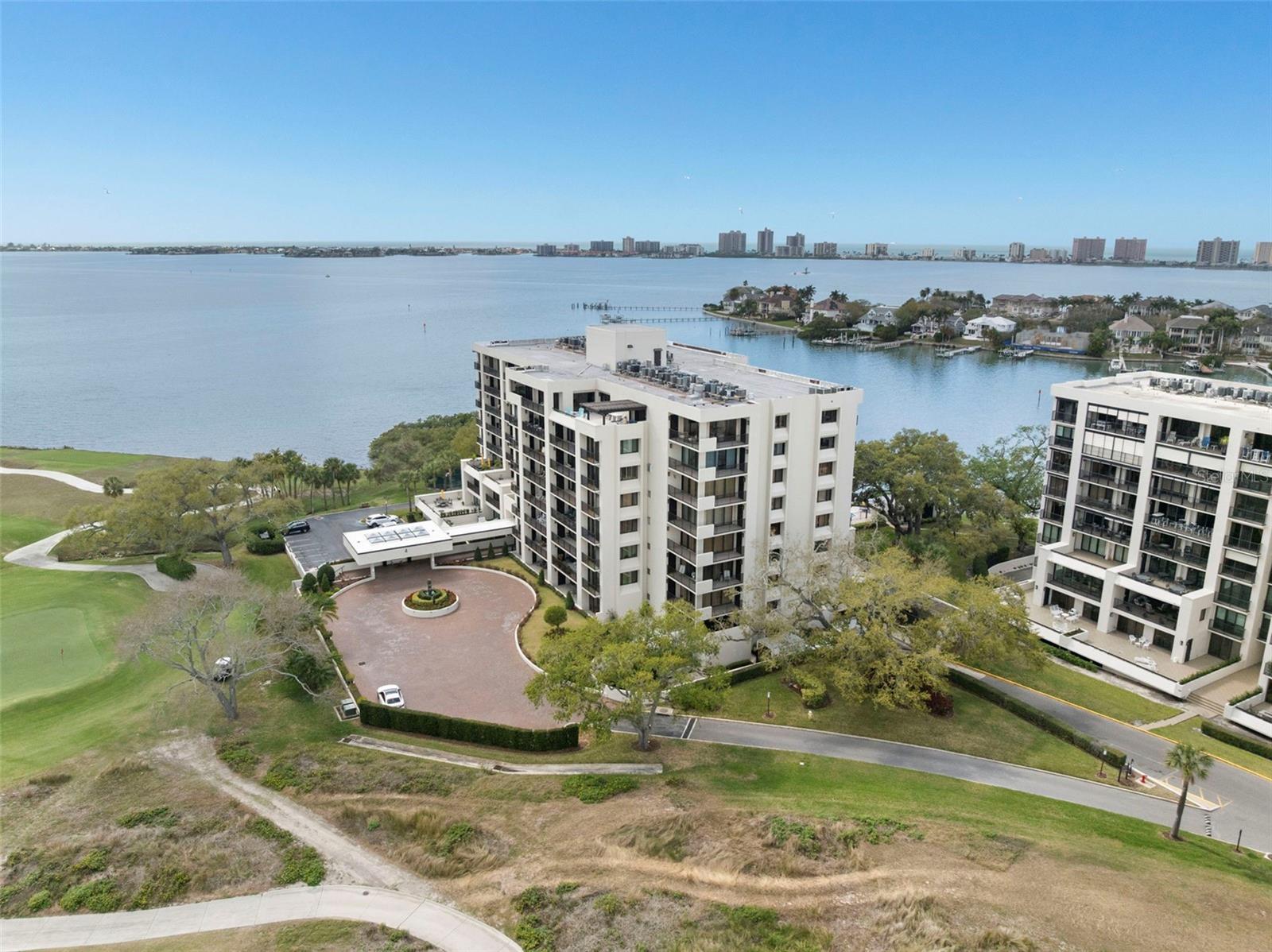 4 BELLEVIEW BLVD #108, BELLEAIR, FL — photo 41