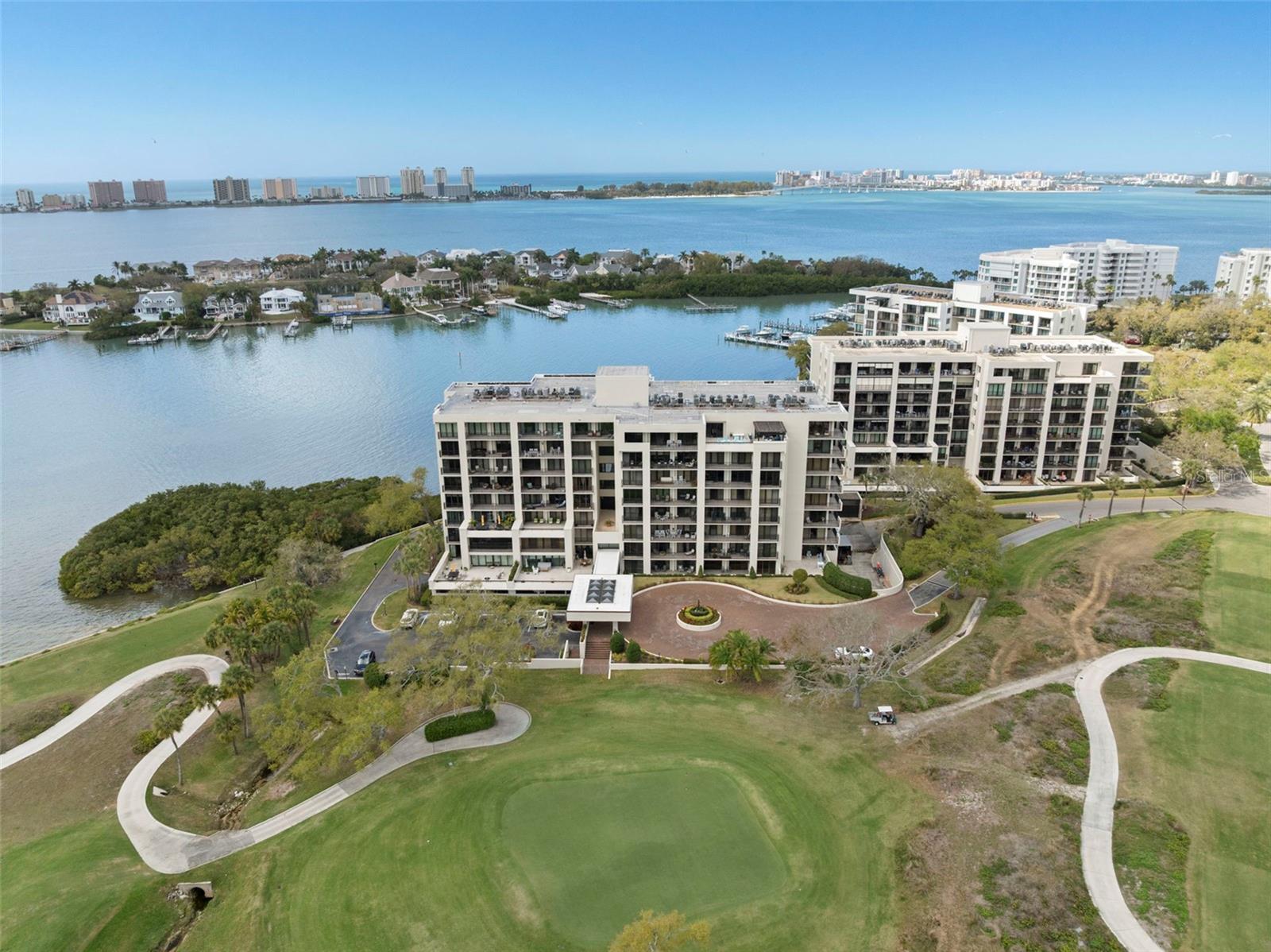 4 BELLEVIEW BLVD #108, BELLEAIR, FL
