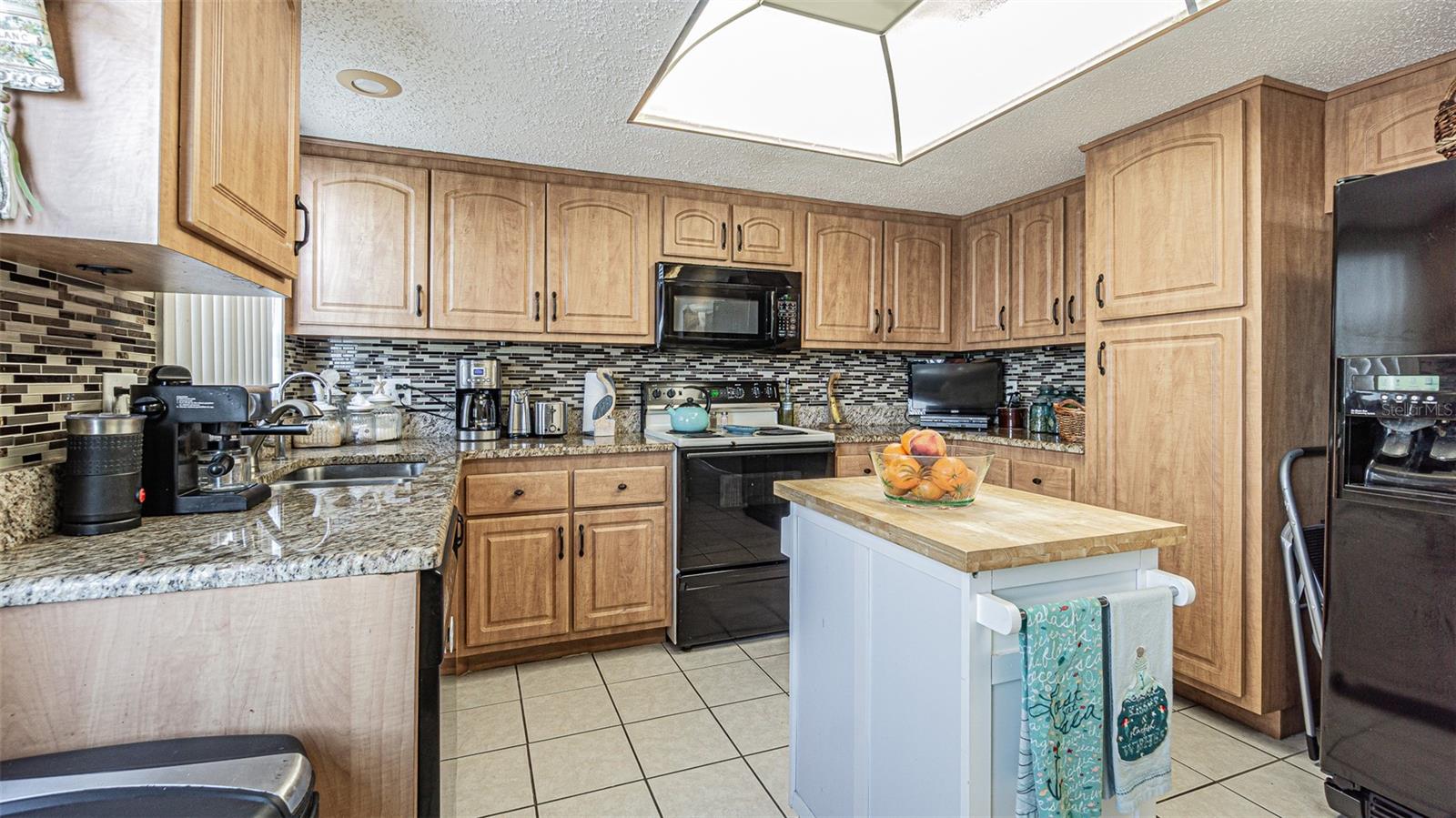 7 ELGIN PL #301, DUNEDIN, FL — photo 11