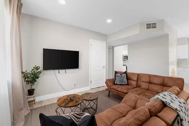 8215 QUAIL RD, SEMINOLE, FL — photo 3