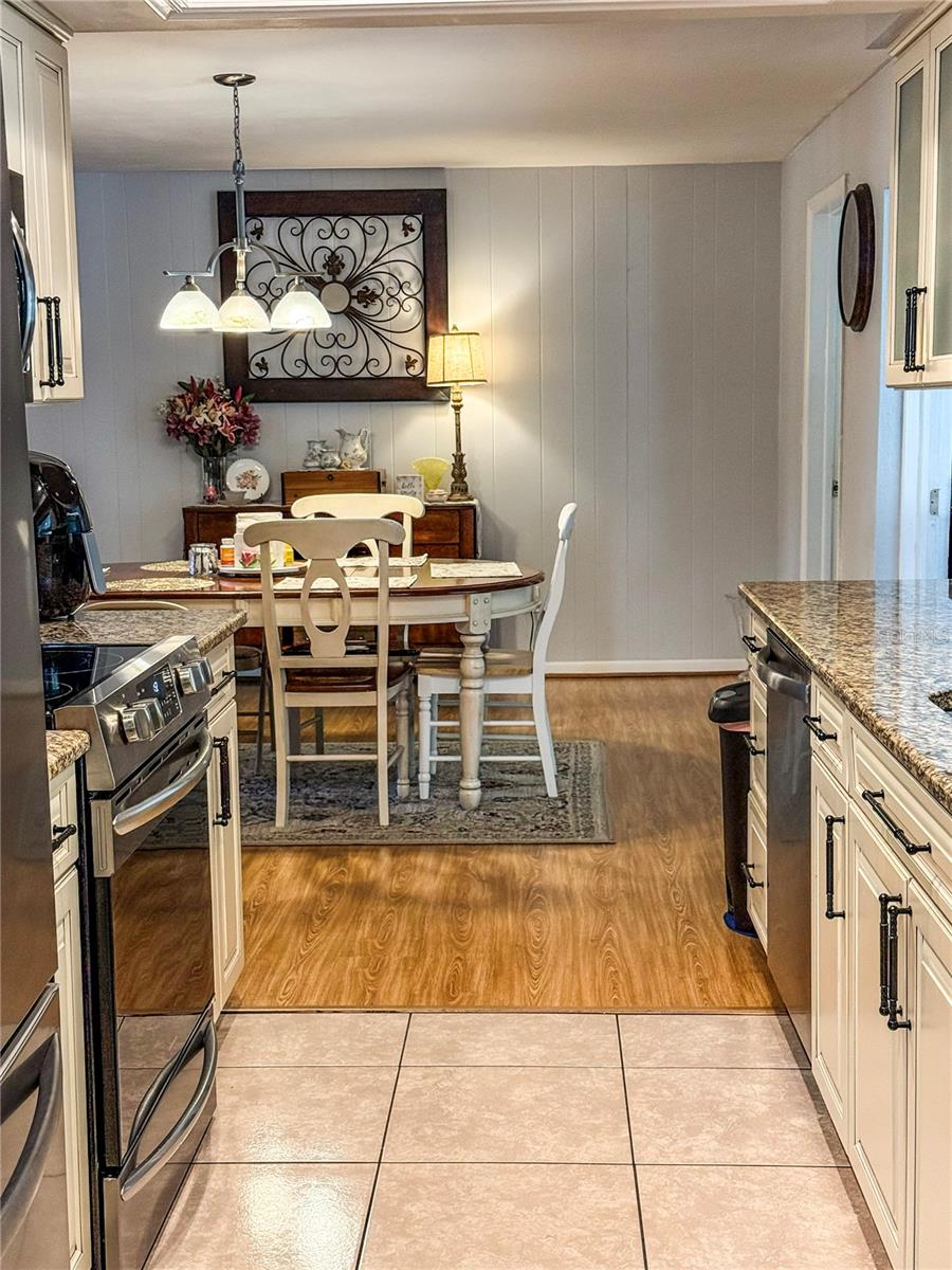 2058 NURSERY RD, CLEARWATER, FL — photo 37