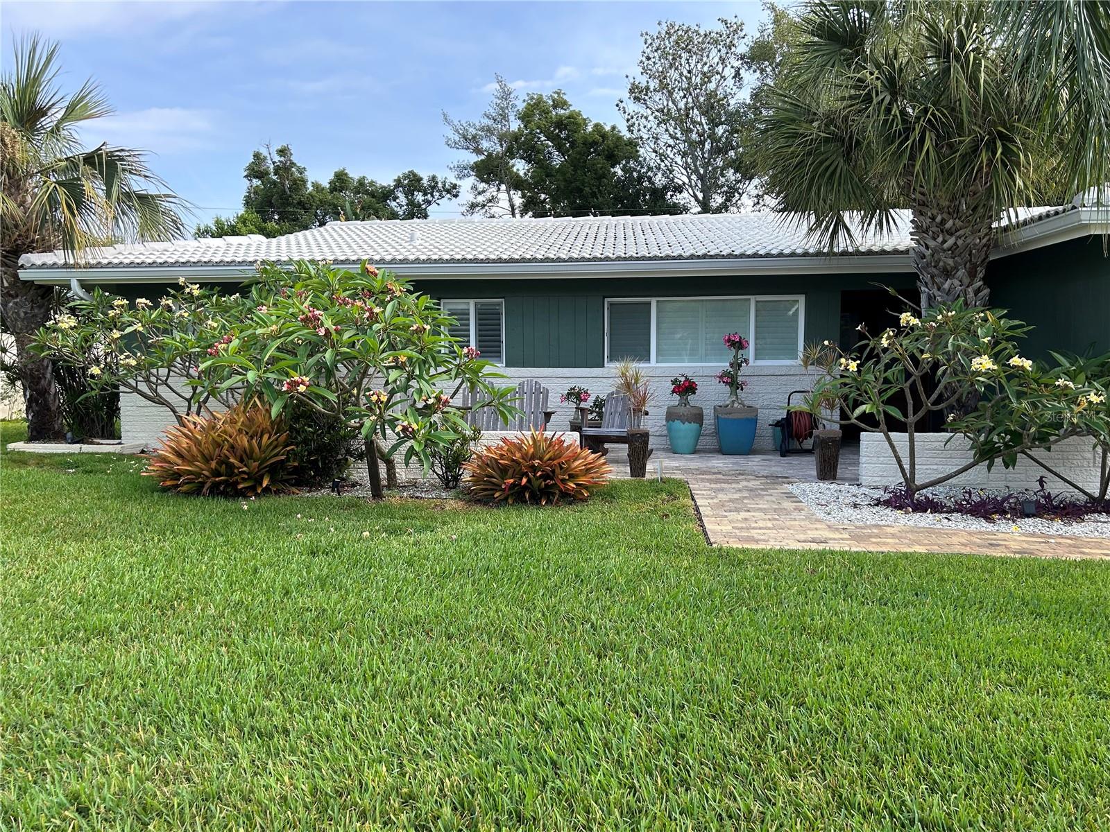 2058 NURSERY RD, CLEARWATER, FL — photo 2