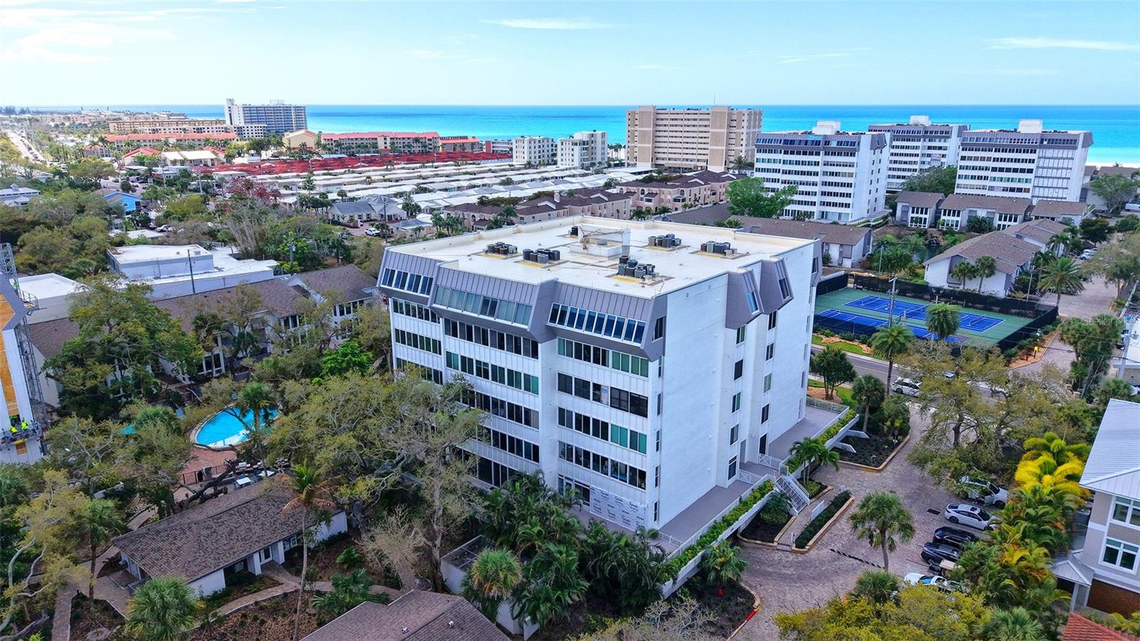 1200 EAST PEPPERTREE LANE #302, SARASOTA, FL