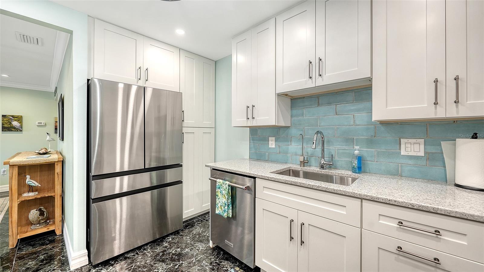 1200 EAST PEPPERTREE LANE #302, SARASOTA, FL — photo 12