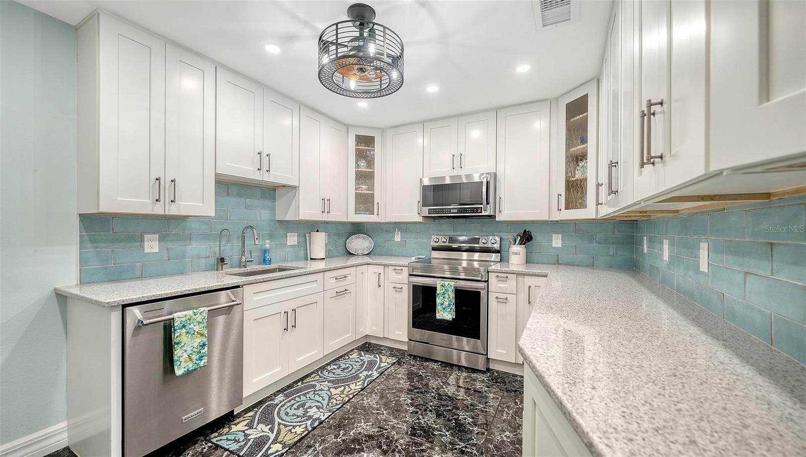 1200 EAST PEPPERTREE LANE #302, SARASOTA, FL — photo 13
