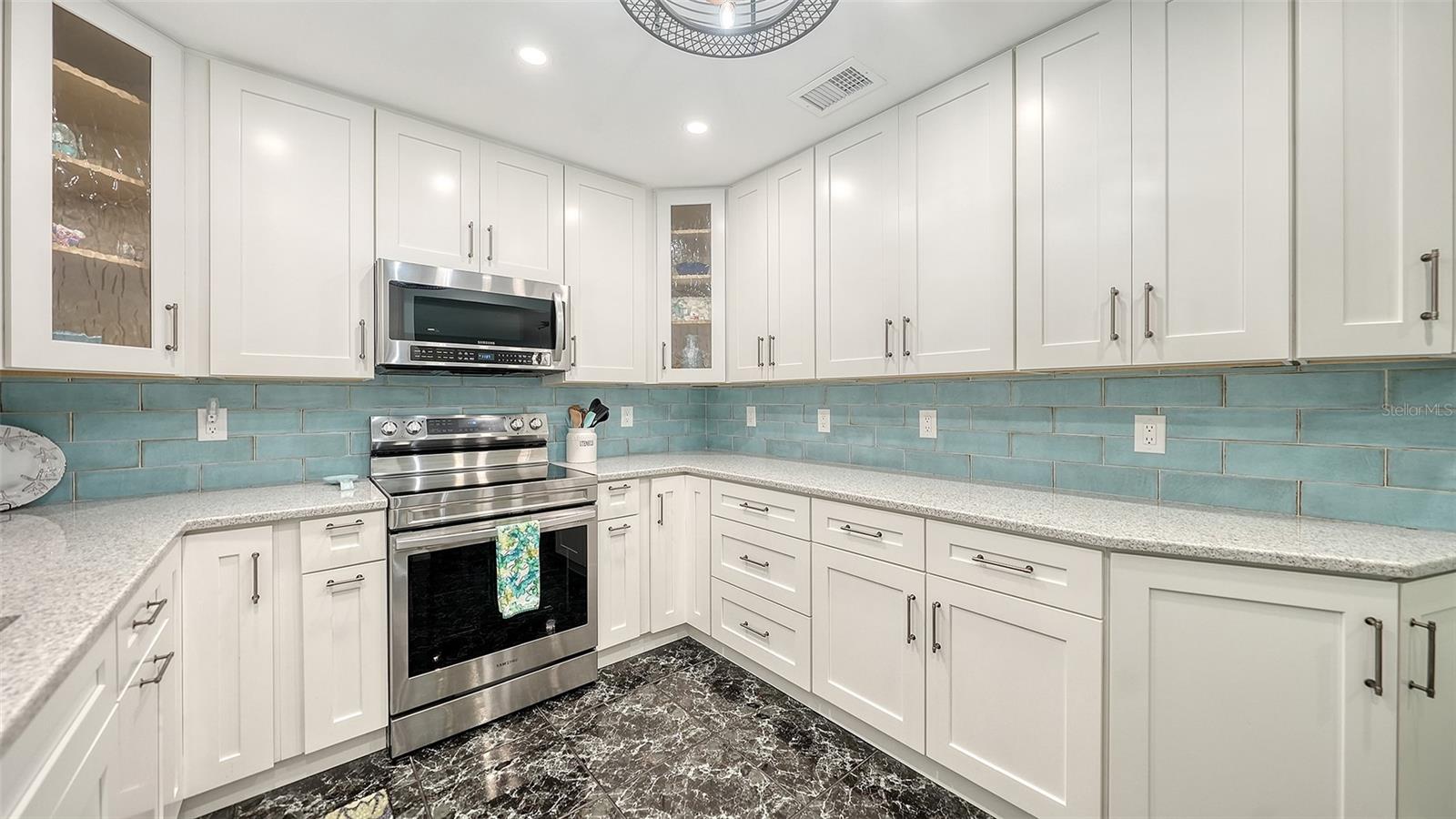 1200 EAST PEPPERTREE LANE #302, SARASOTA, FL — photo 14
