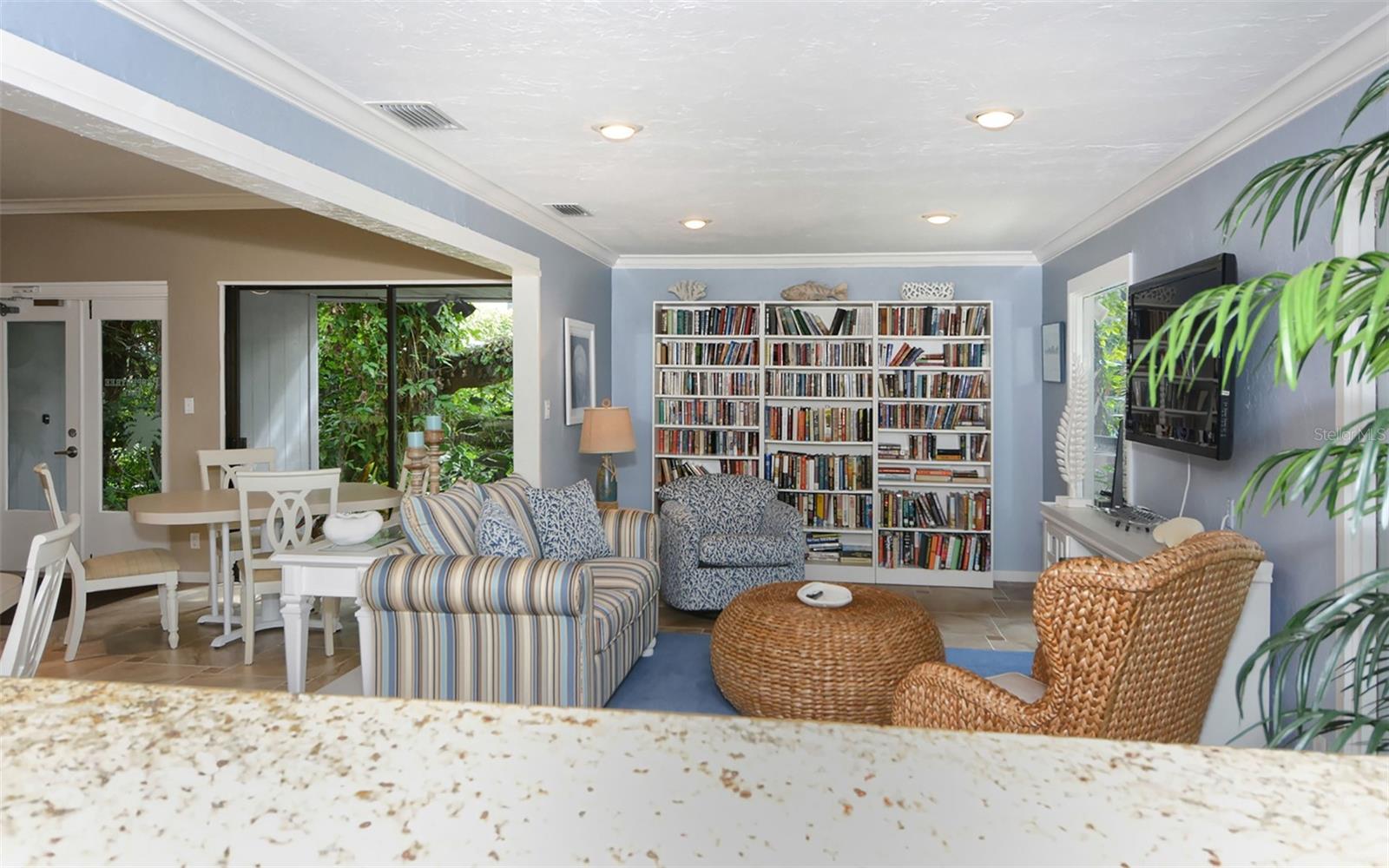 1200 EAST PEPPERTREE LANE #302, SARASOTA, FL — photo 27