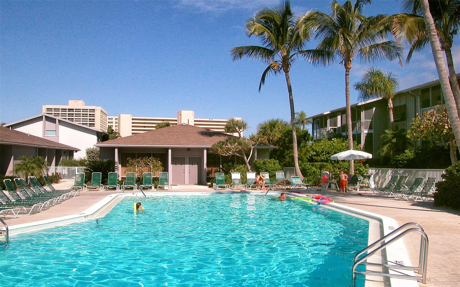 1200 EAST PEPPERTREE LANE #302, SARASOTA, FL — photo 30