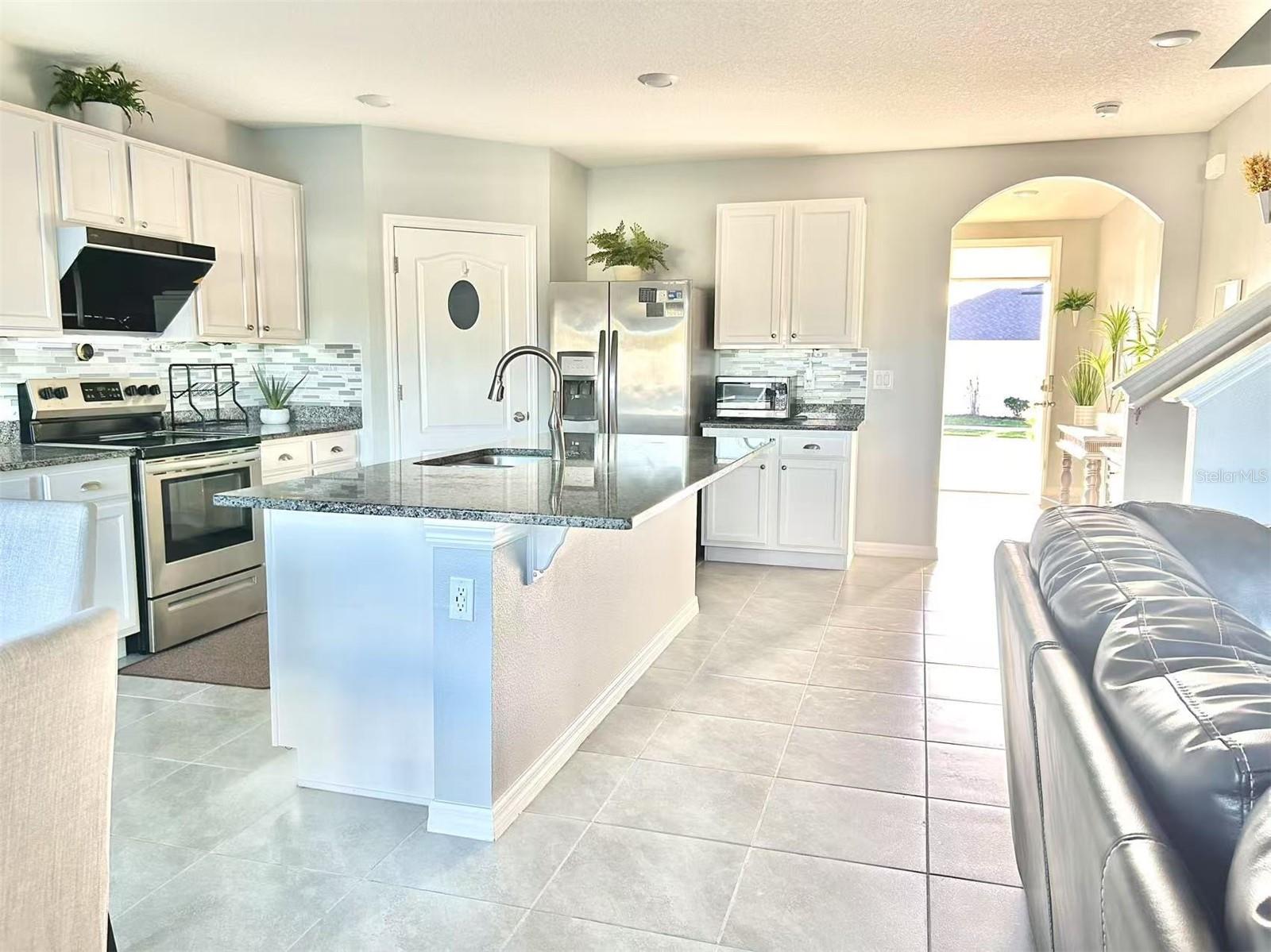 3048 BETHPAGE LOOP, MOUNT DORA, FL — photo 29