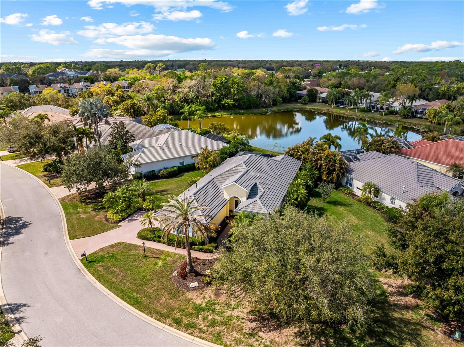 8316 ABINGDON CT, BRADENTON, FL — photo 4