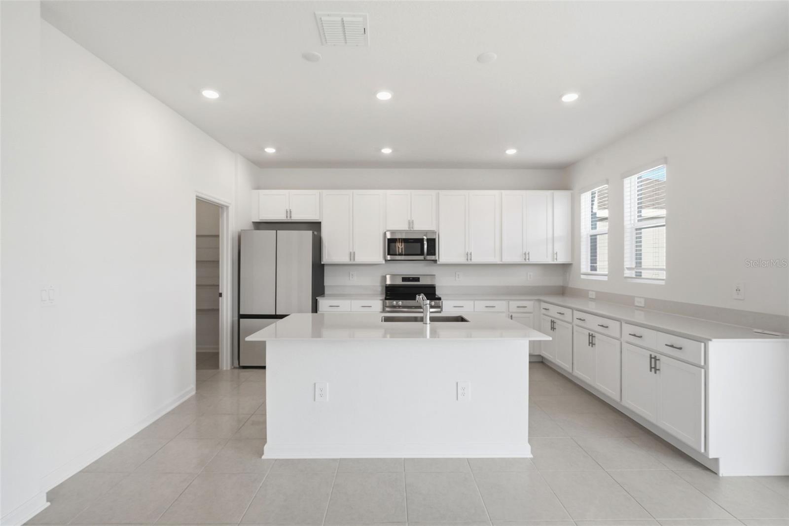 694 PERONI AVE, DEBARY, FL — photo 12