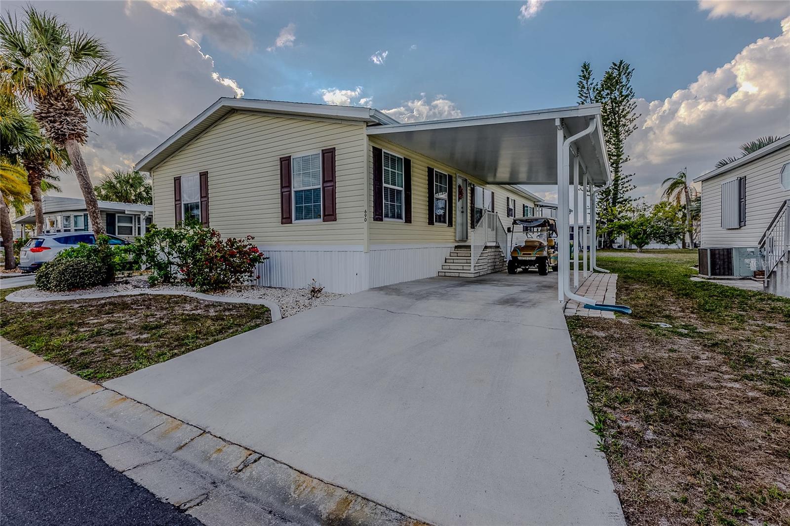2100 KINGS HWY #690, PORT CHARLOTTE, FL