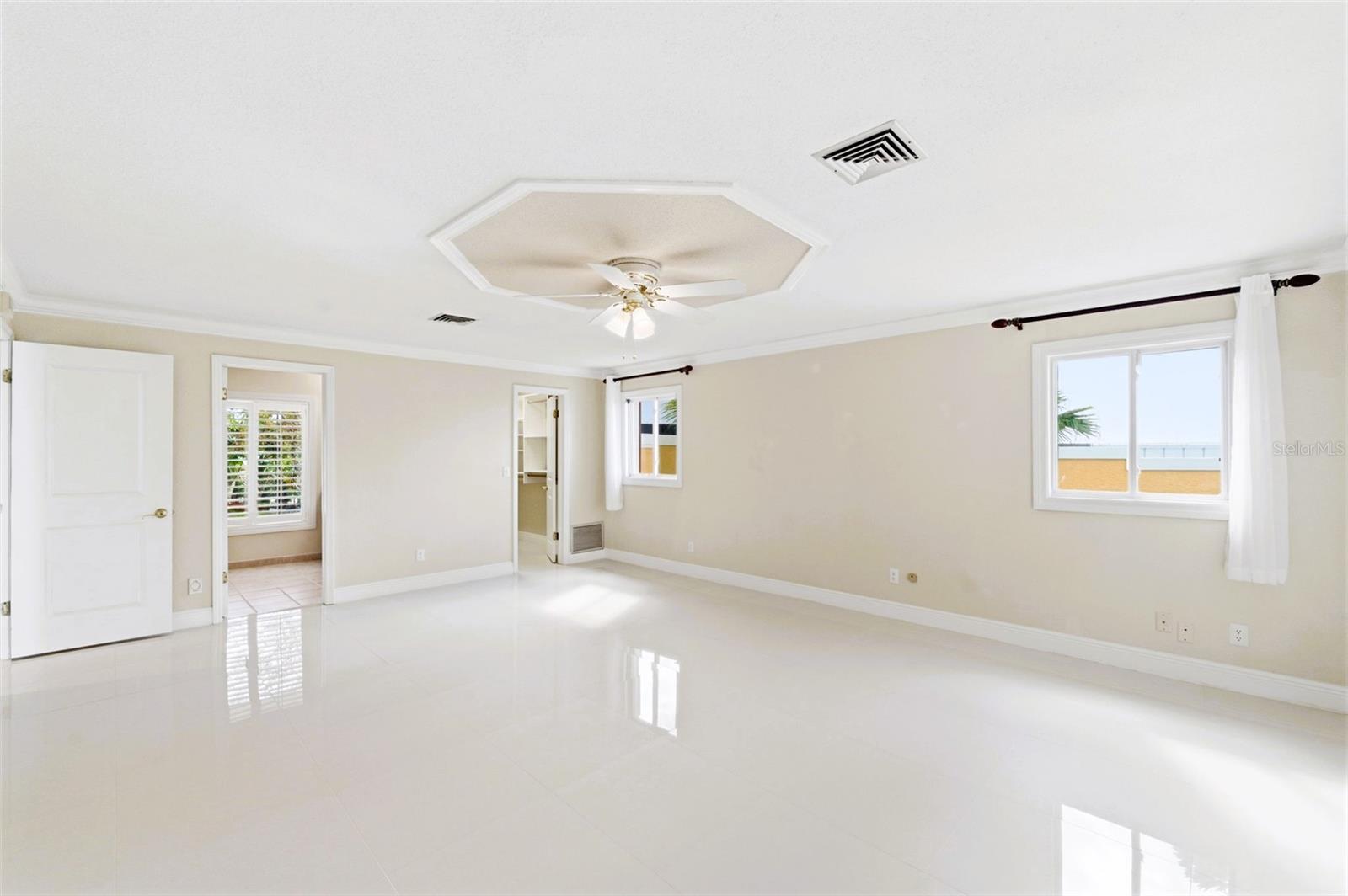 4201 45TH ST S, ST PETERSBURG, FL — photo 43