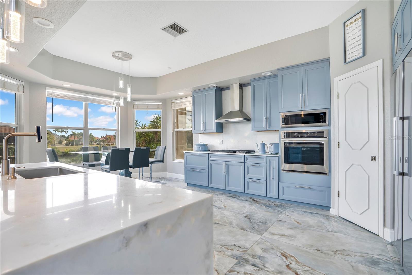 934 SYMPHONY ISLES BLVD, APOLLO BEACH, FL — photo 10