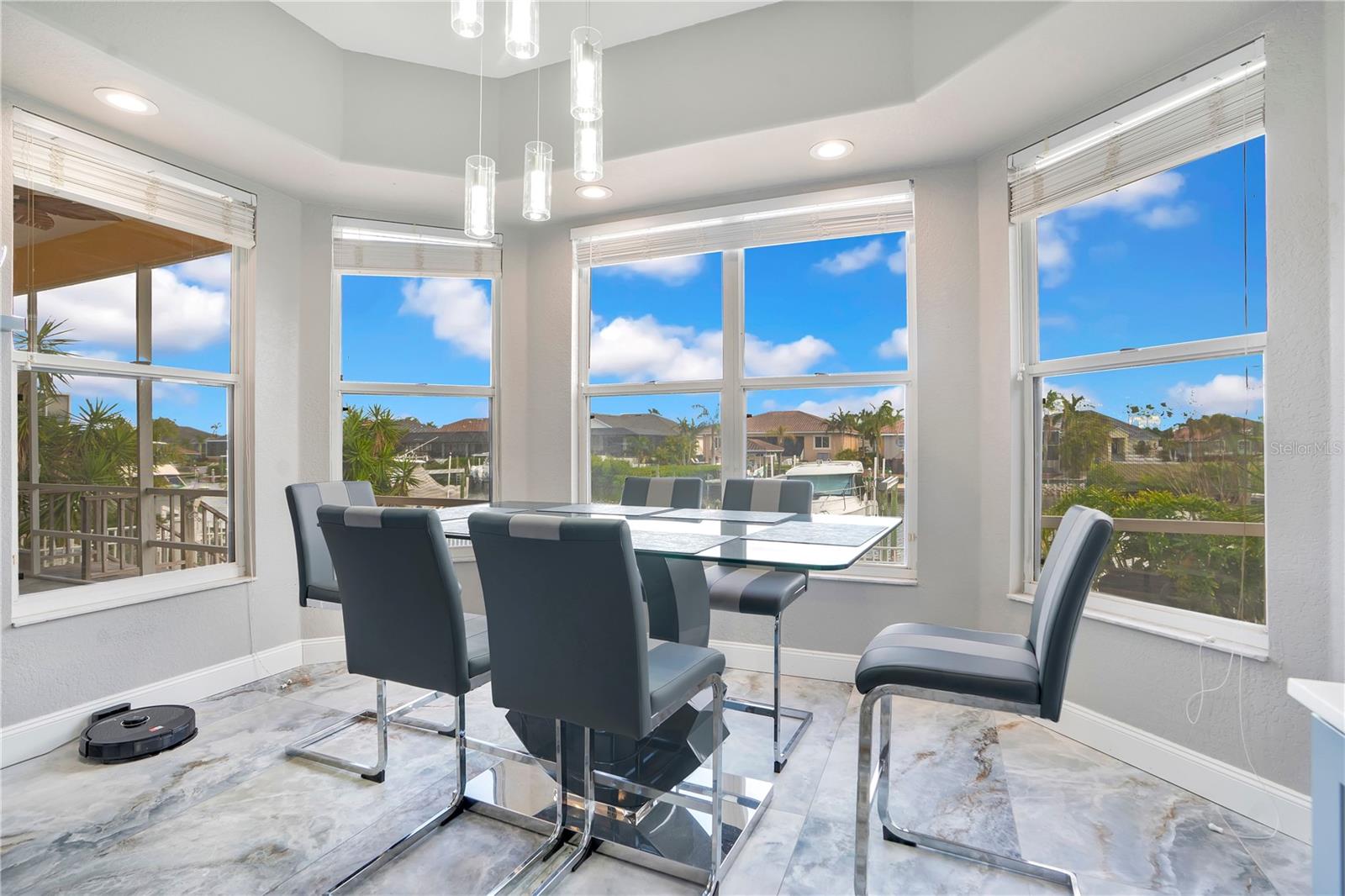 934 SYMPHONY ISLES BLVD, APOLLO BEACH, FL — photo 15