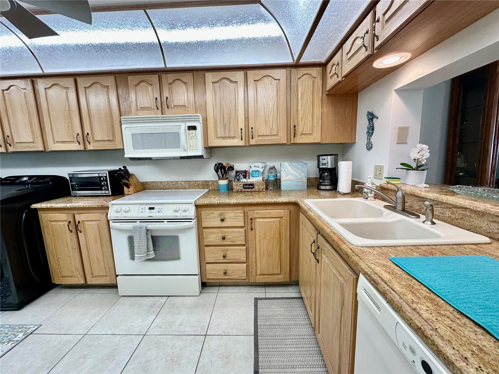 15462 GULF BLVD #501, MADEIRA BEACH, FL — photo 53