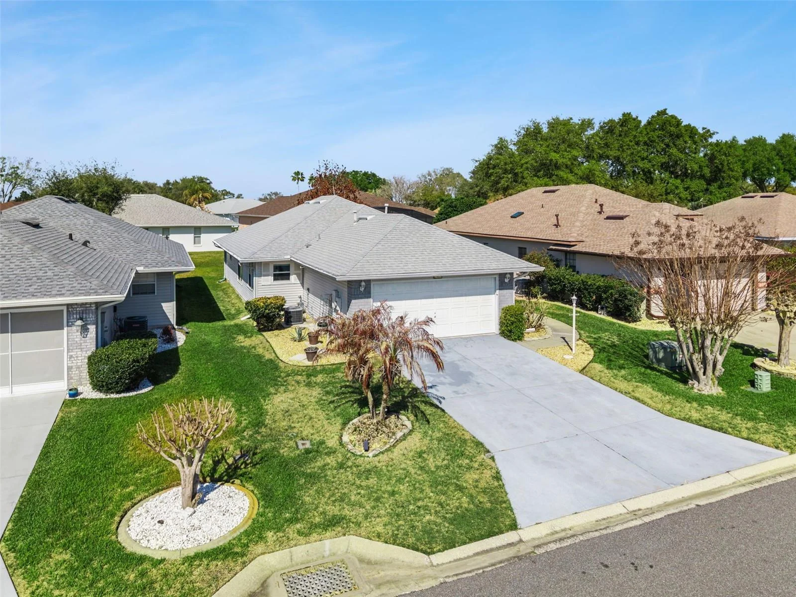 21617 QUEEN ELIZABETH CT, LEESBURG, FL — photo 1