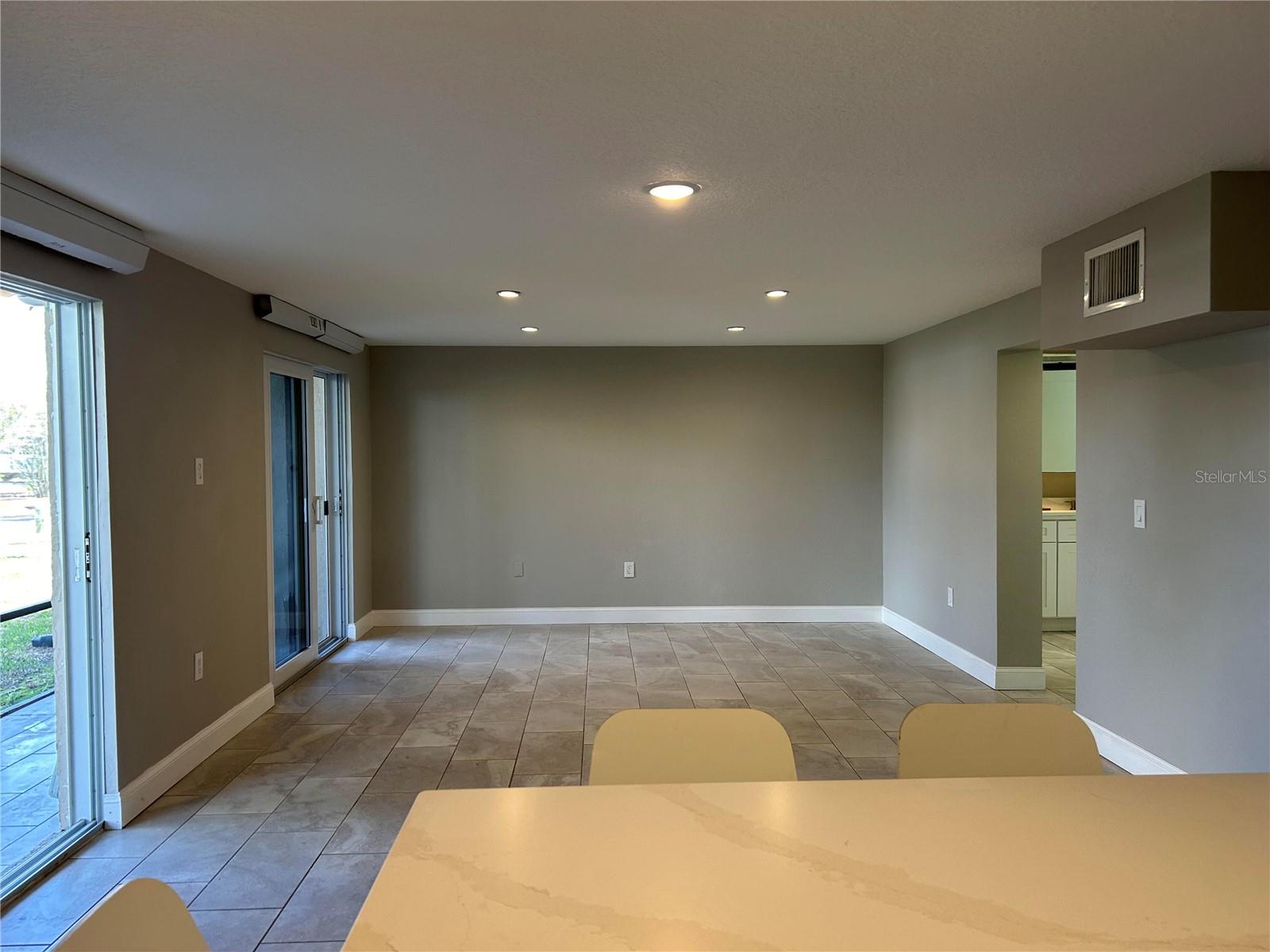8802 BAY POINTE DR #102, TAMPA, FL — photo 10