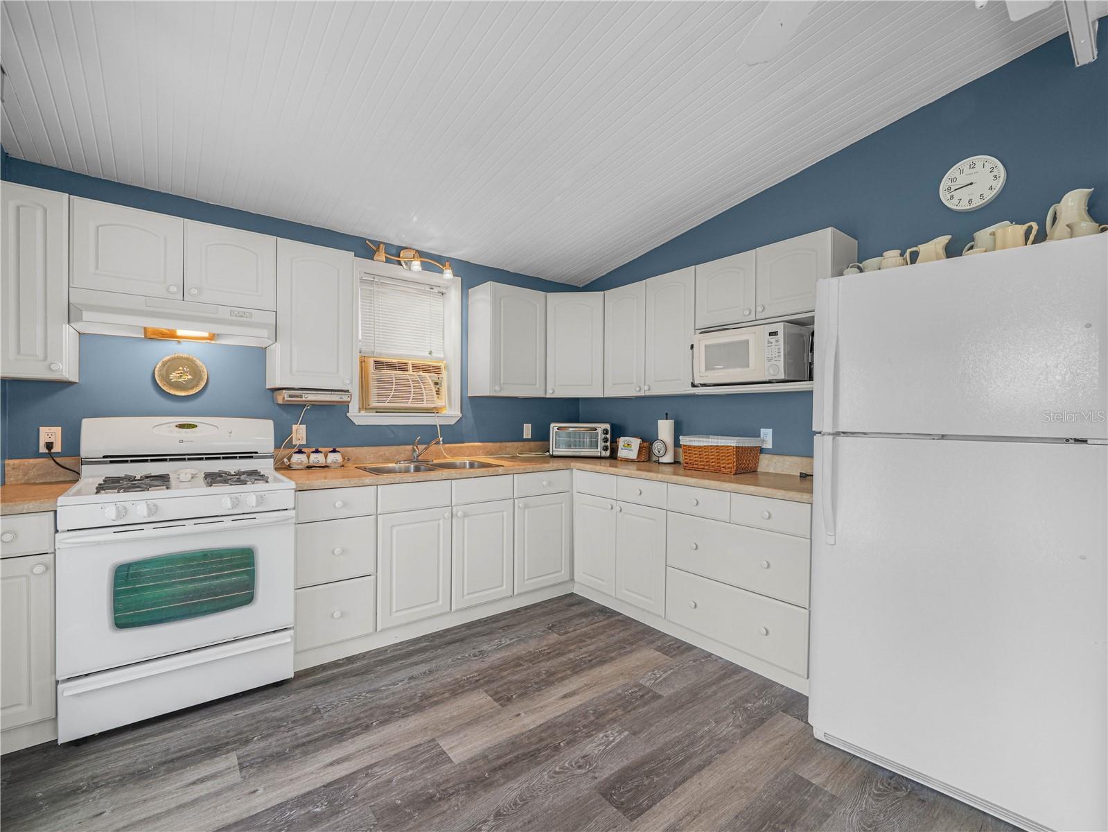 8 SILVER DOCTOR LN, LAKE WALES, FL — photo 13