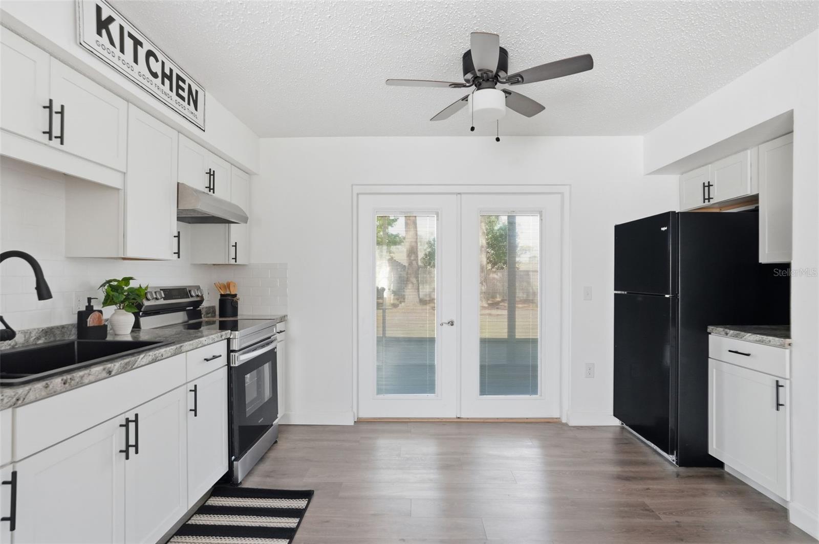 2076 LANDOVER BLVD, SPRING HILL, FL — photo 2